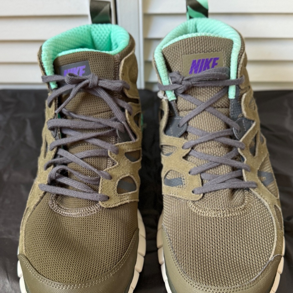Nike Free Run 2 Mid Sneakerboot Sample View 5